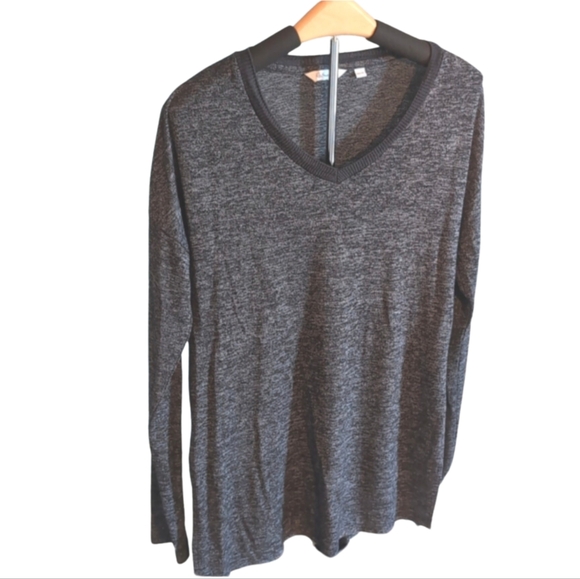 Reitmans Long Sleeve Lightweight Top | Size XS - Picture 6 of 7
